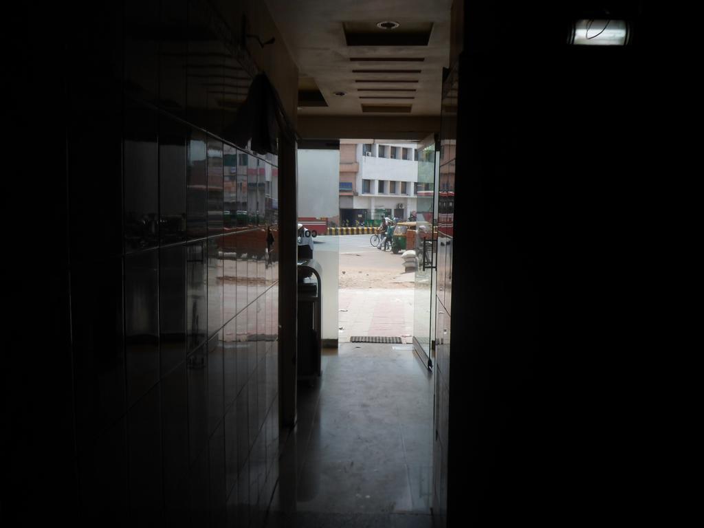Hotel Atithi アーメダバード エクステリア 写真